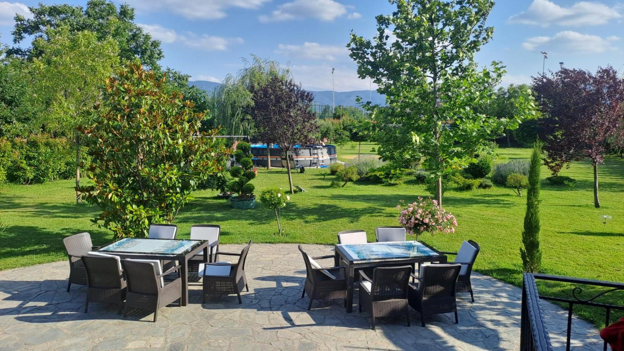 Green Villa Rodna สโกเปีย ภายนอก รูปภาพ